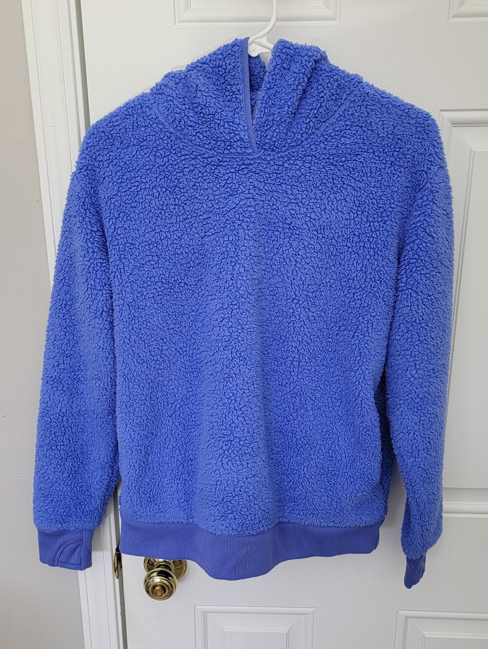 Athleta Girl Periwinkle Blue soft Kangaroo Pocket Hoodie- Size XXL 16 colorful